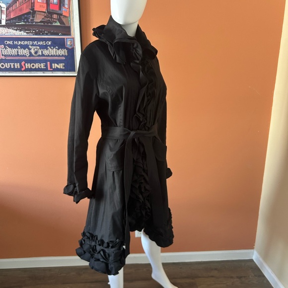 SAMUEL DONG black ruffled belted trench coat - Picture 7 of 10
